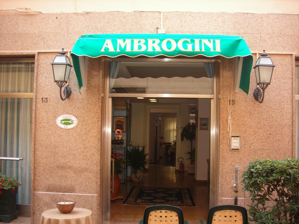 Hotel Ambrogini Монтекатини Терме Екстериор снимка